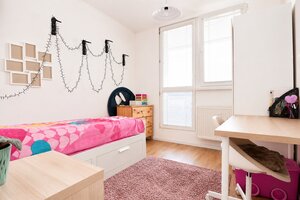 4-izb. byt po rekonštrukcii, 3 samostatné izby, loggia - Jasovská ul., Petržalka — foto 7