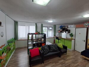 Priestranný priestor s terasou v Rusovciach – bývanie, podnikanie aj investícia v jednom — foto 12