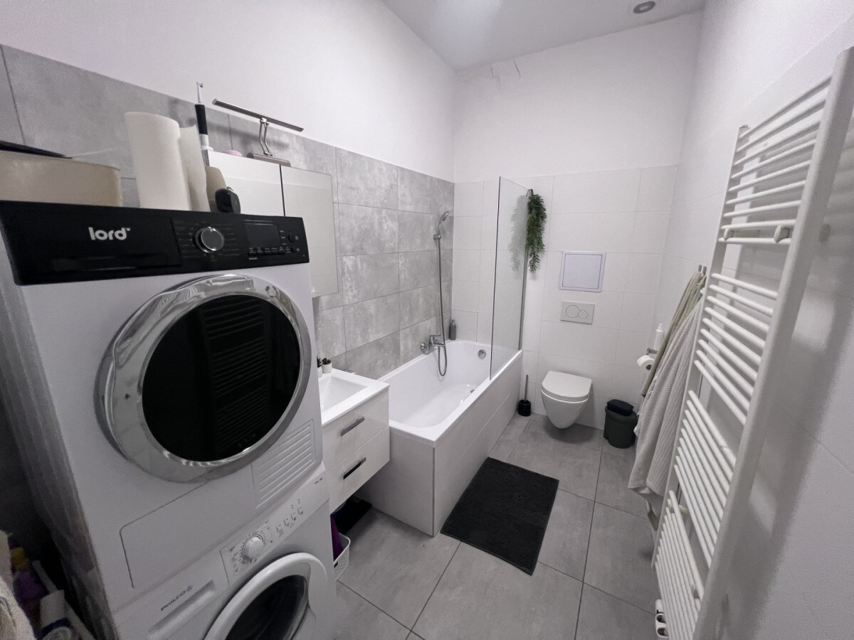 Dostupná investícia v regióne s rastúcim potenciálom, Modernizovaný byt 2+1, Náchod — foto 2