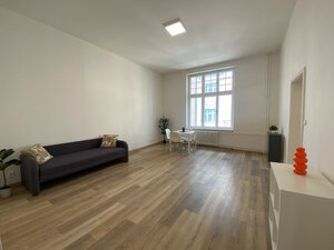 Investičná príležitosť – priestranný 2-izbový byt 74 m² Karlove Vary — foto 7