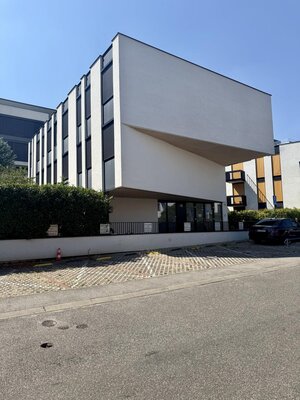 Top lokalita - Praktický 2 izbový byt s garážovým park. miestom — foto 15