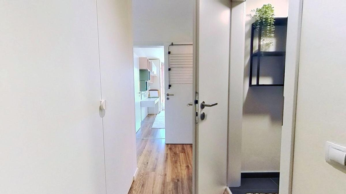 Prenájom moderného 3-izbového bytu s balkónom v projekte Bory — foto 28