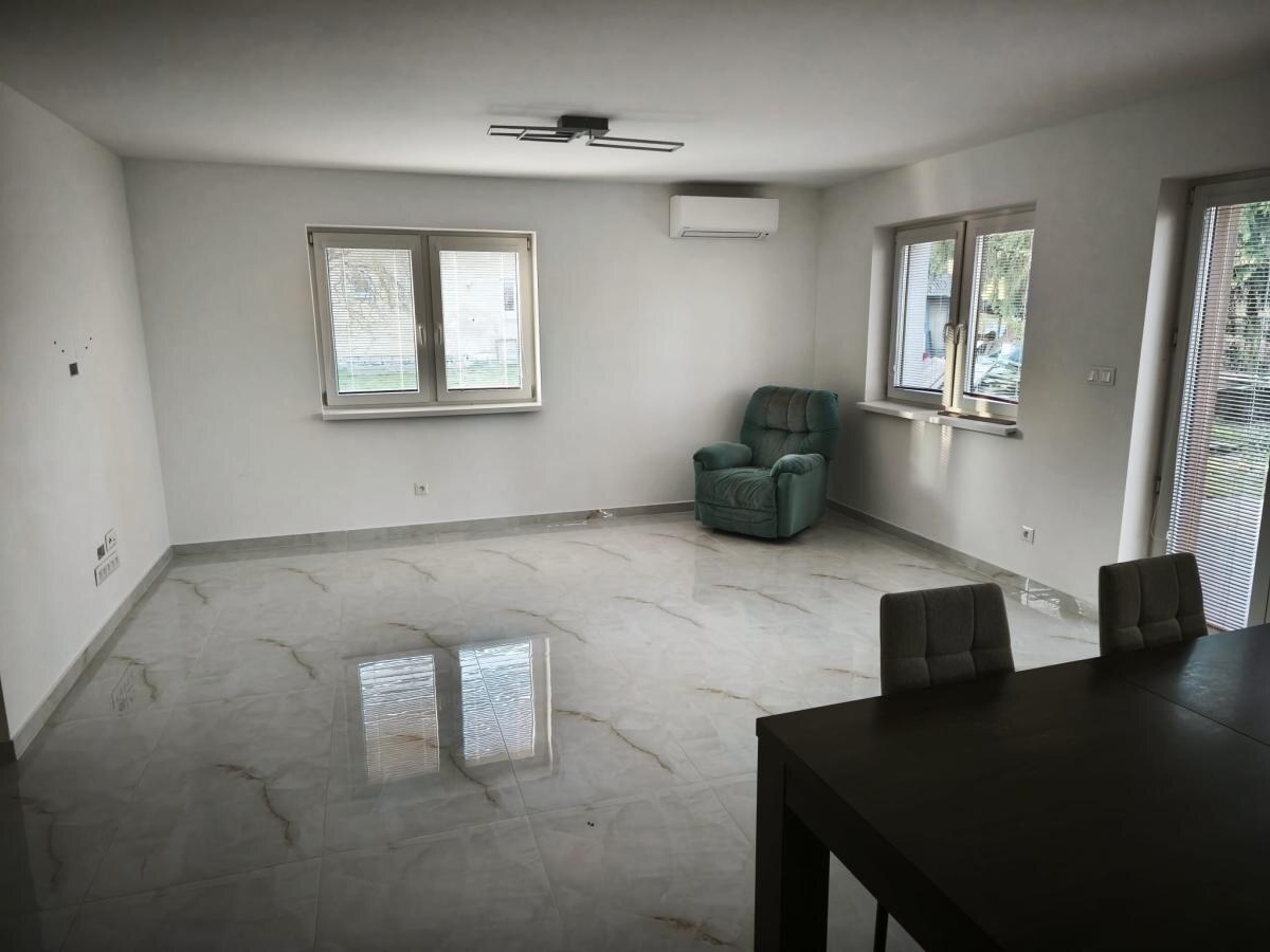 Ponúkame na predaj moderný, samostatne stojaci 3-izbový bungalov-NOVOSTAVBA — foto 9
