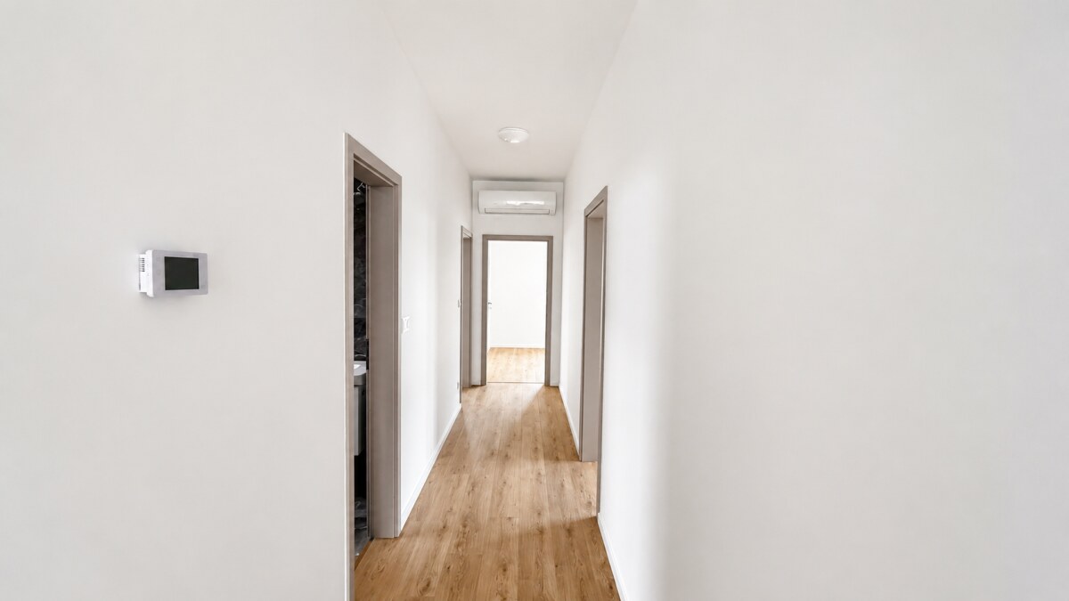 Moderný 5-izbový rodinný dom Orechová Potôň — foto 33