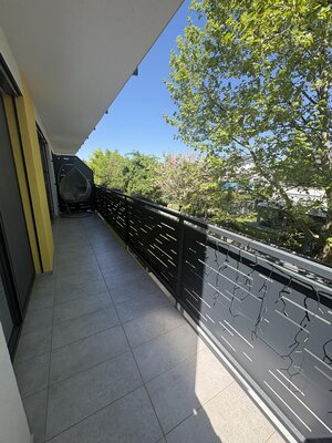 Prenájom výnimočného, nadštandardne zariadeného 2-izbový bytu vo výbornej lokalite v Rovinke — foto 10