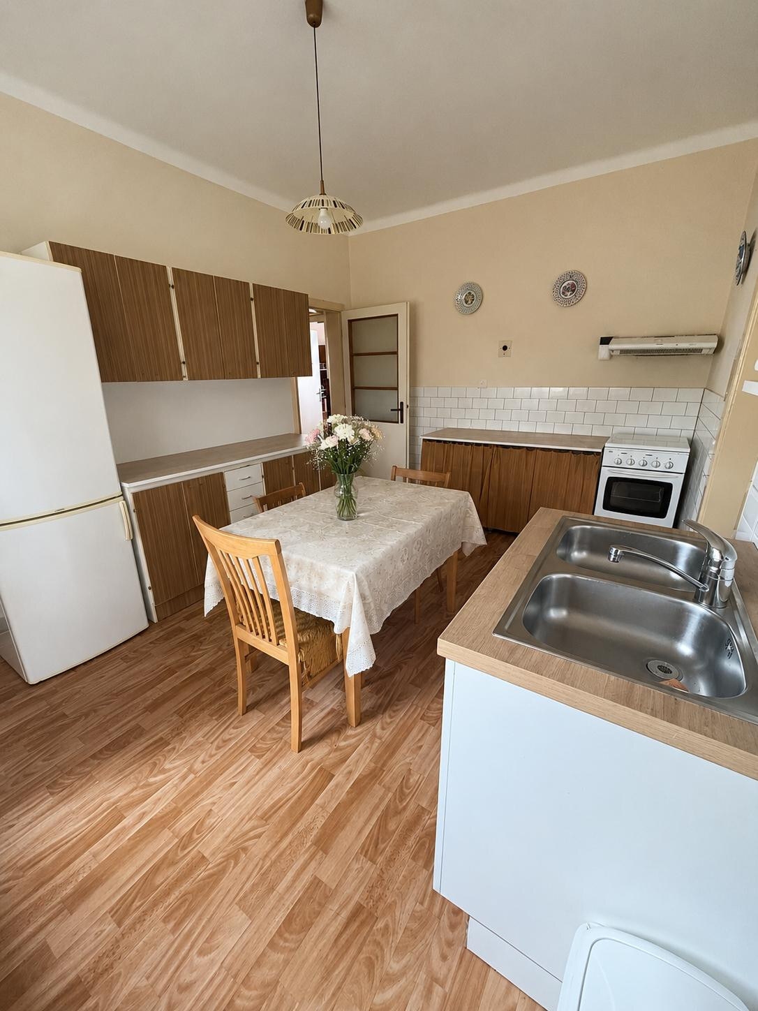Starší rodinný dom po čiastočnej rekonštrukcii, pozemok 555 m2 — foto 4