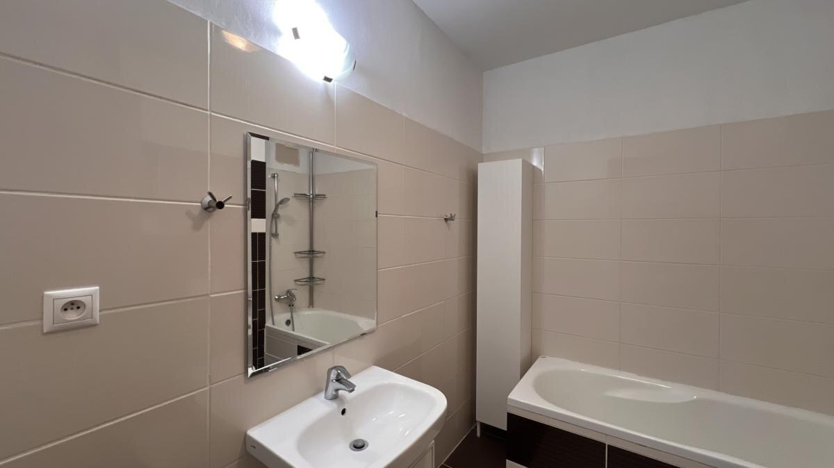 Na prenájom 2i byt s balkónom a parkovaním v novostavbe z r. 2015, Koliba — foto 14