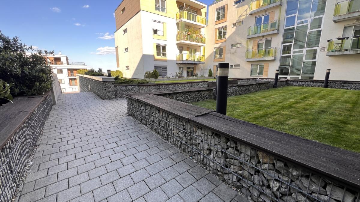 Na prenájom 2i byt s balkónom a parkovaním v novostavbe z r. 2015, Koliba — foto 18