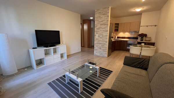 Na prenájom 2i byt s balkónom a parkovaním v novostavbe z r. 2015, Koliba