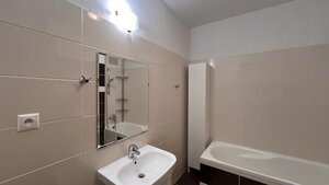 Na prenájom 2i byt s balkónom a parkovaním v novostavbe z r. 2015, Koliba — foto 14