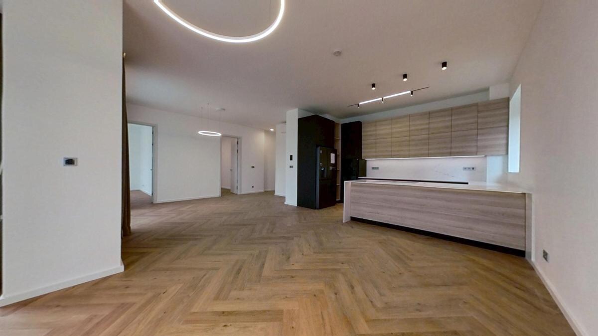 Nadštandardný klimatizovaný 5i byt 160 m2 + záhrada 100 m2, Holubyho ul. — foto 12
