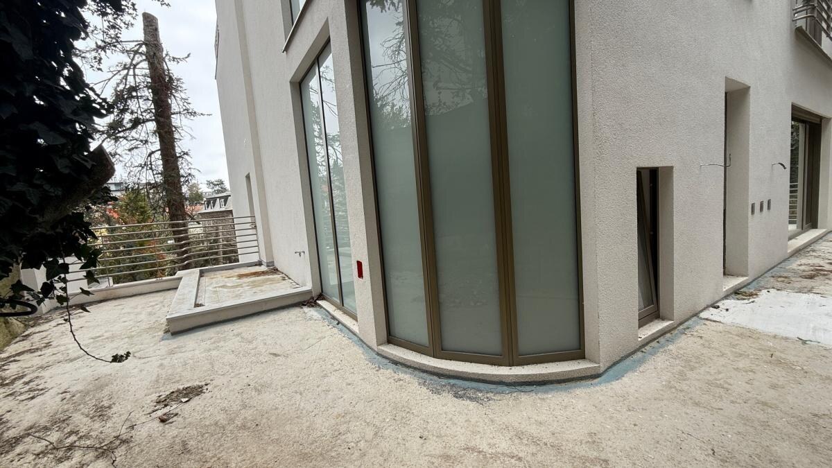 Nadštandardný klimatizovaný 5i byt 160 m2 + záhrada 100 m2, Holubyho ul. — foto 19