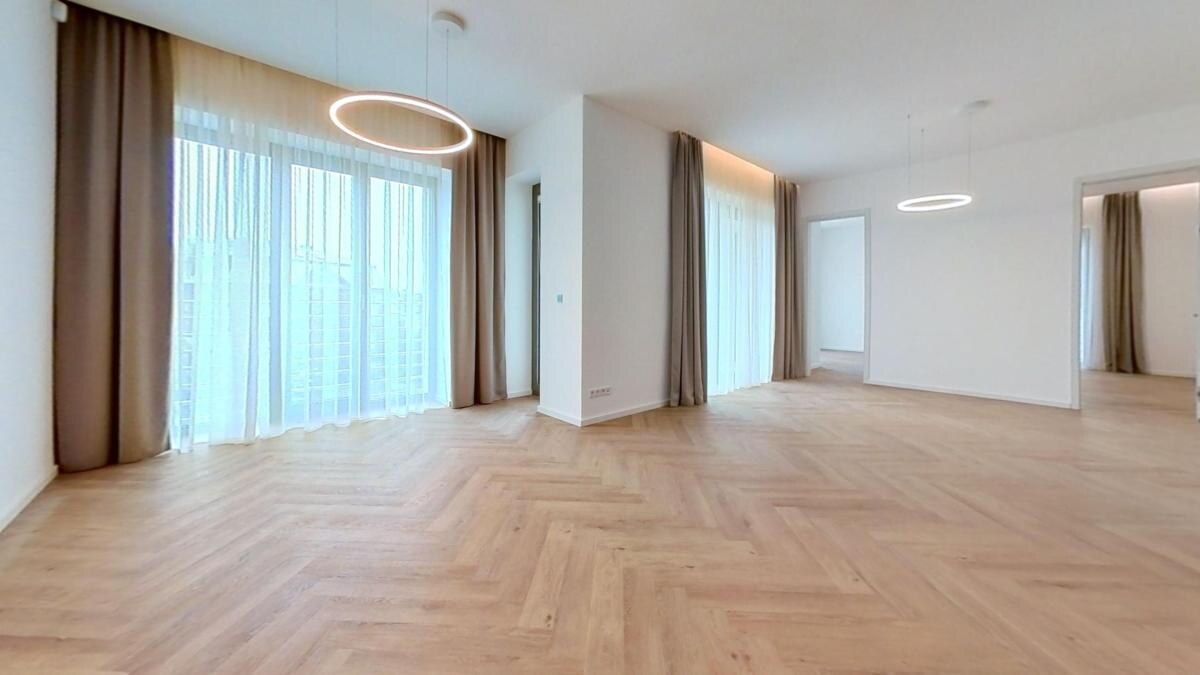 Nadštandardný klimatizovaný 5i byt 160 m2 + záhrada 100 m2, Holubyho ul. — foto 23