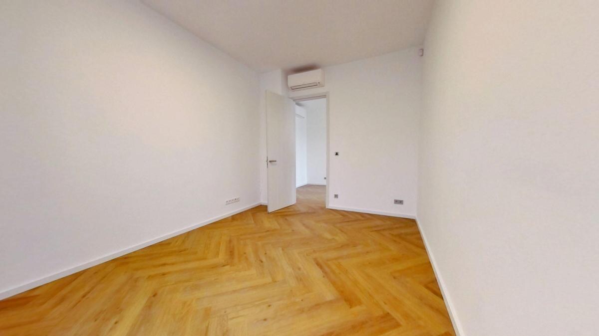 Nadštandardný klimatizovaný 5i byt 160 m2 + záhrada 100 m2, Holubyho ul. — foto 24