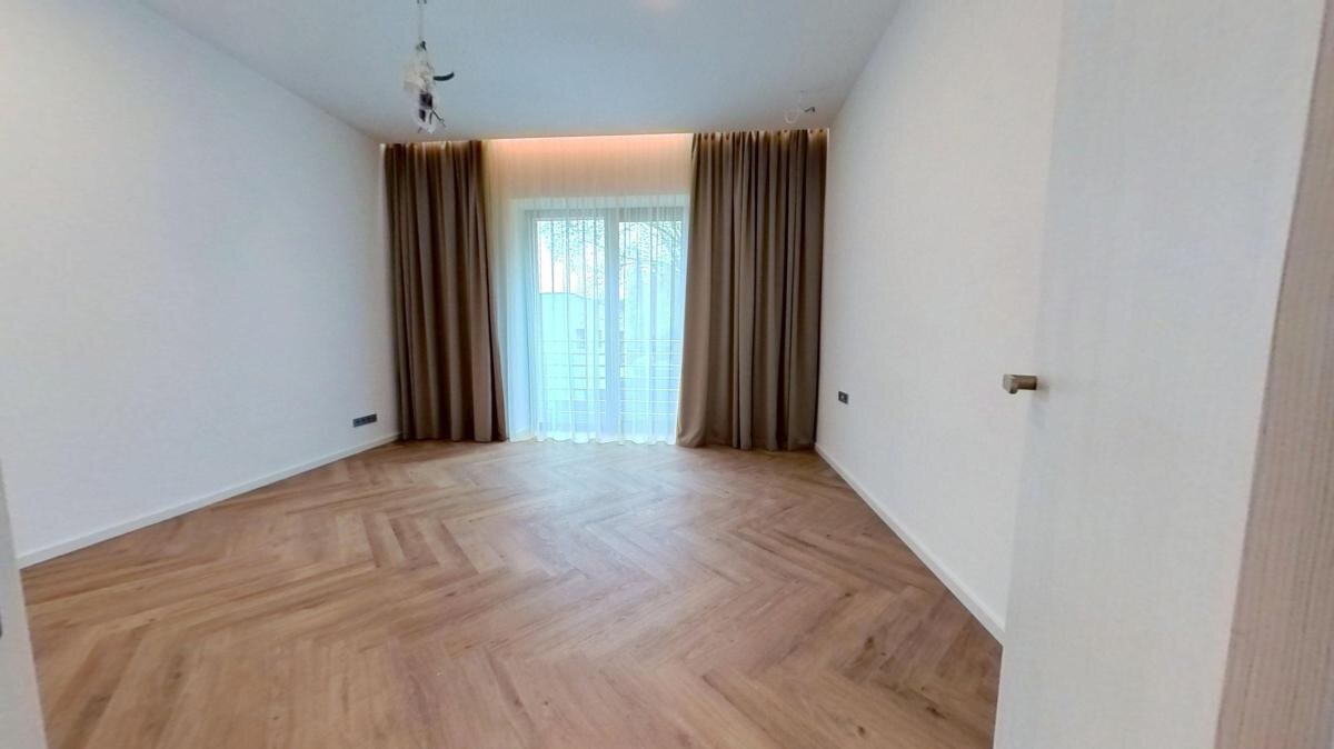 Nadštandardný klimatizovaný 5i byt 160 m2 + záhrada 100 m2, Holubyho ul. — foto 25