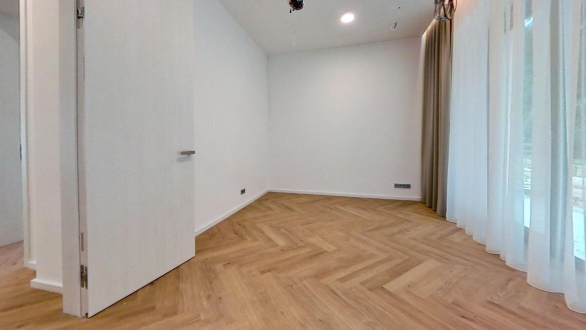 Nadštandardný klimatizovaný 5i byt 160 m2 + záhrada 100 m2, Holubyho ul. — foto 38