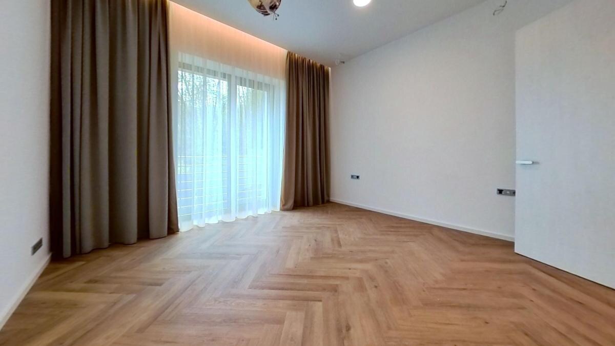 Nadštandardný klimatizovaný 5i byt 160 m2 + záhrada 100 m2, Holubyho ul. — foto 39
