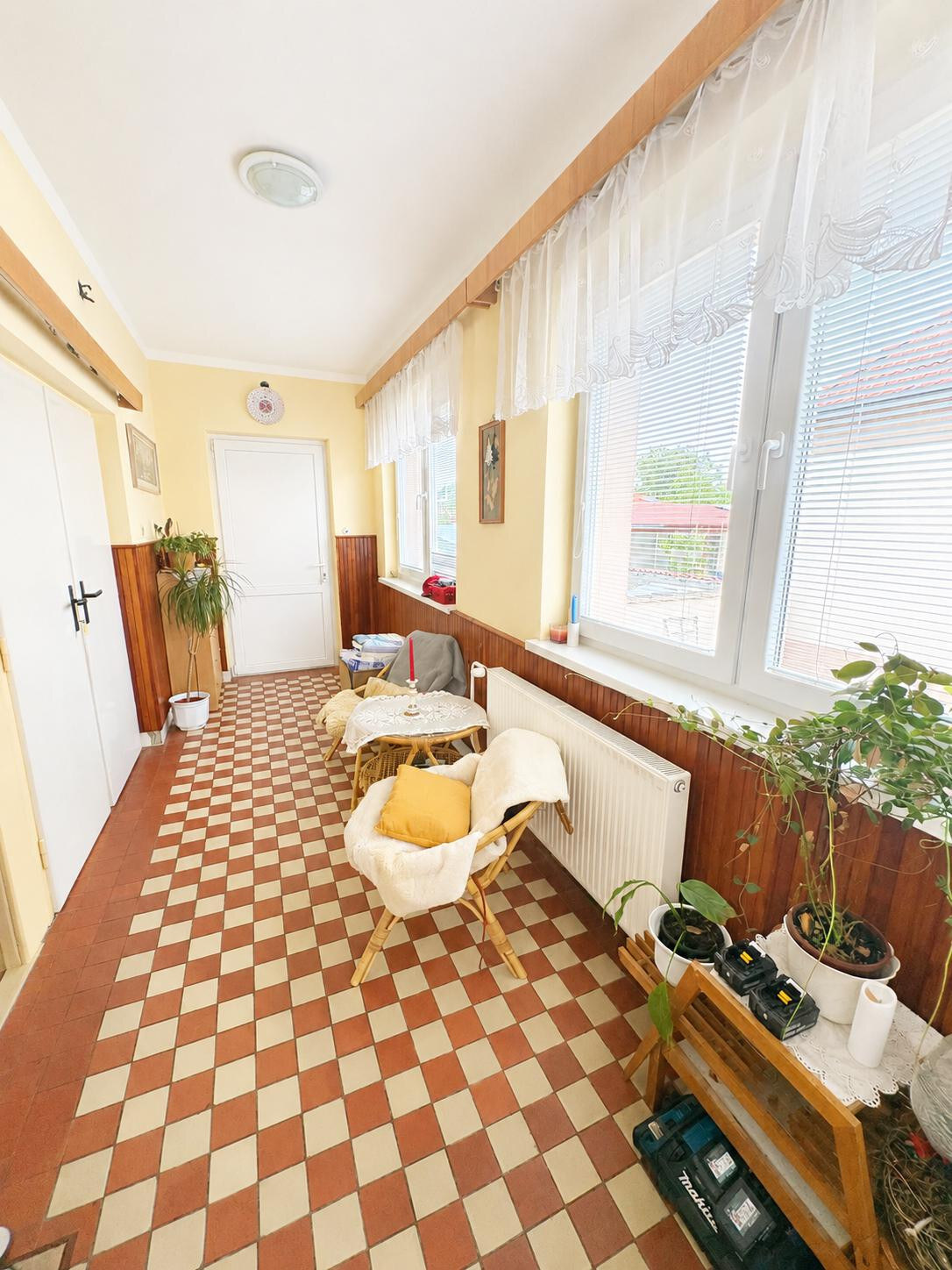 Starší rodinný dom po čiastočnej rekonštrukcii, pozemok 1346 m2 — foto 7