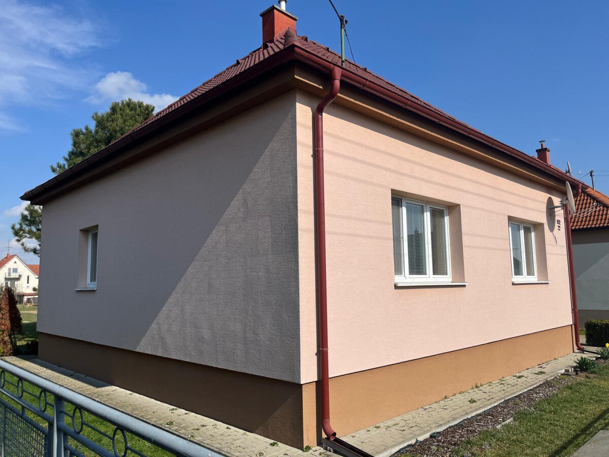 Starší rodinný dom po čiastočnej rekonštrukcii, pozemok 1346 m2 — foto 9