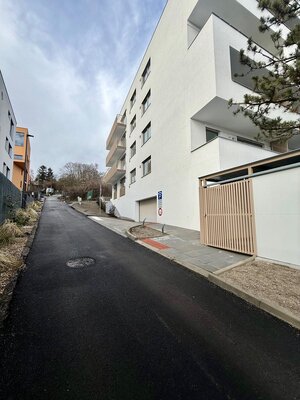 Skolaudované - 4 izb. byt s veľkou predzáhradkou - Winehills — foto 25
