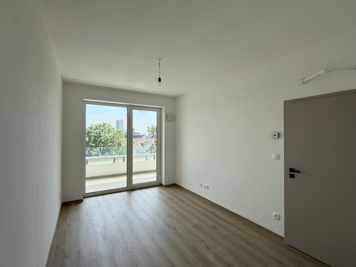 Winehills - 2 izb. byt s veľkým balkónom a krásnym výhľadom na Bratislavu — foto 5