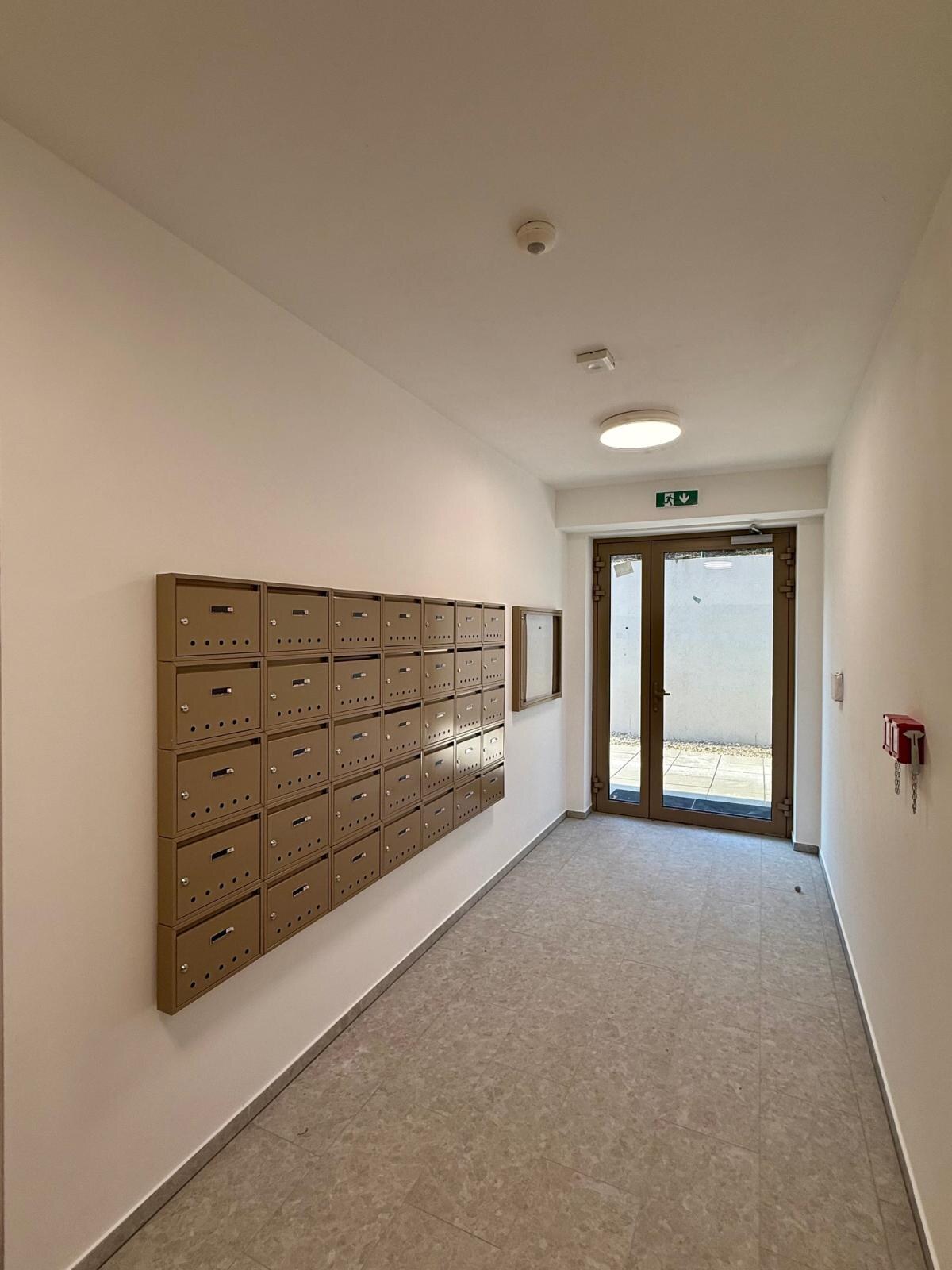 Winehills - 2 izb. byt s veľkým balkónom a krásnym výhľadom na Bratislavu — foto 36