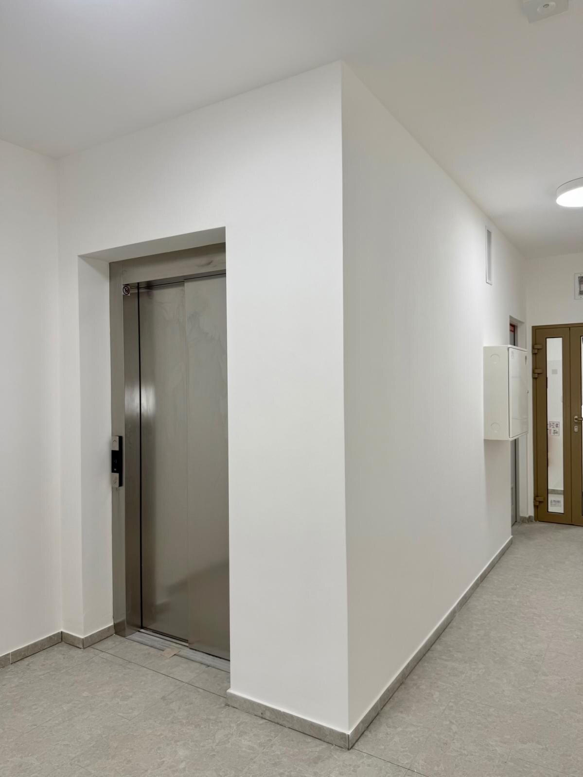 Skolaudované - praktický 1 izb.byt s balkónom v top lokalite — foto 22