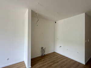 Skolaudované - praktický 1 izb.byt s balkónom v top lokalite — foto 3