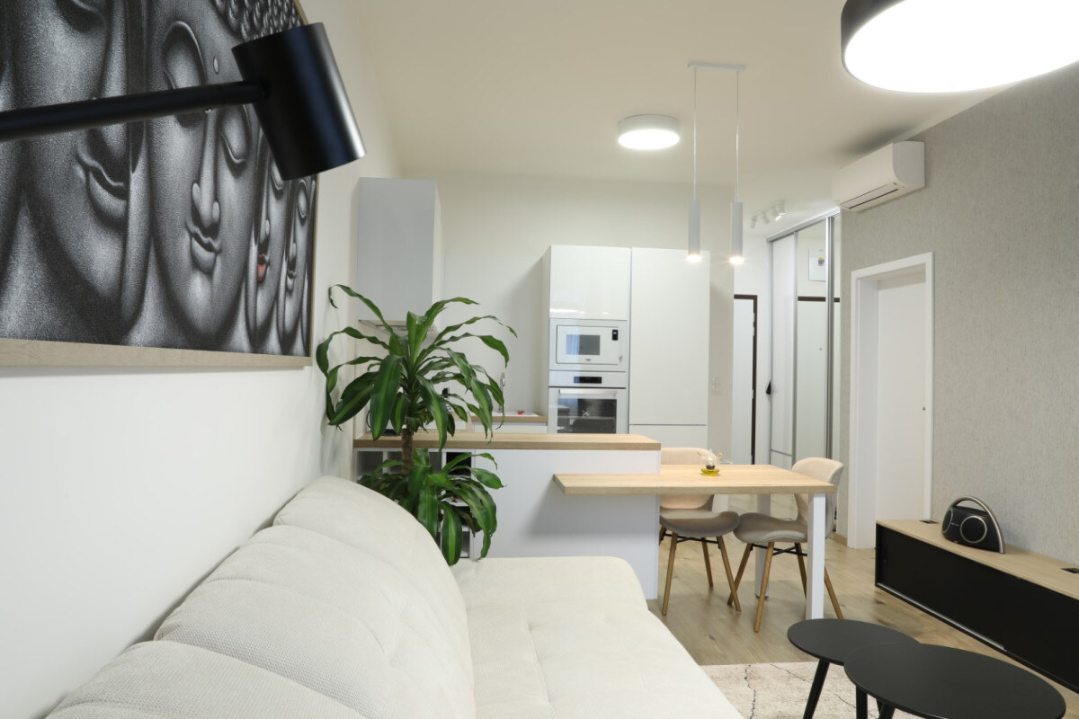 Na prenájom klimatizovaný 2i byt s balkónom, parkovanie, Lužná — foto 6