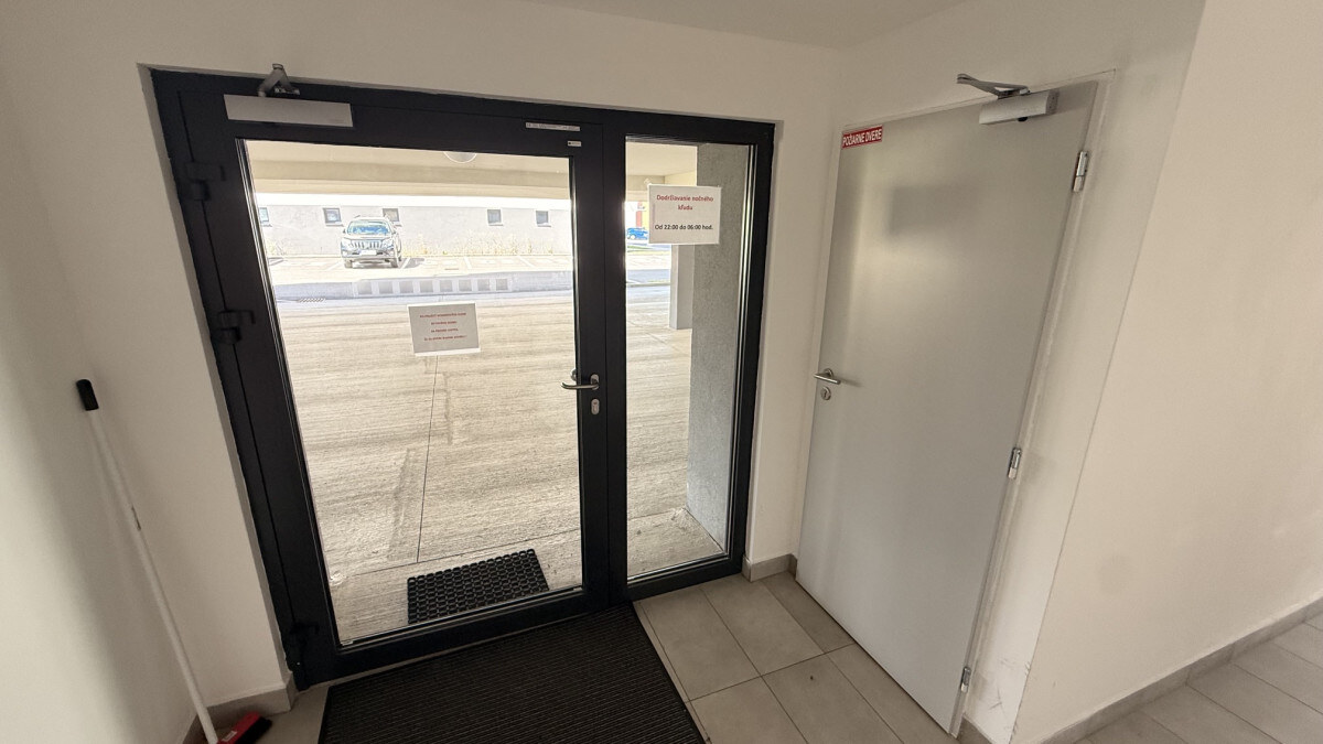 AKCIOVÁ CENA: 204 999 € | MODERNÝ 2-IZBOVÝ BYT V NOVOSTAVBE (2022) — foto 6