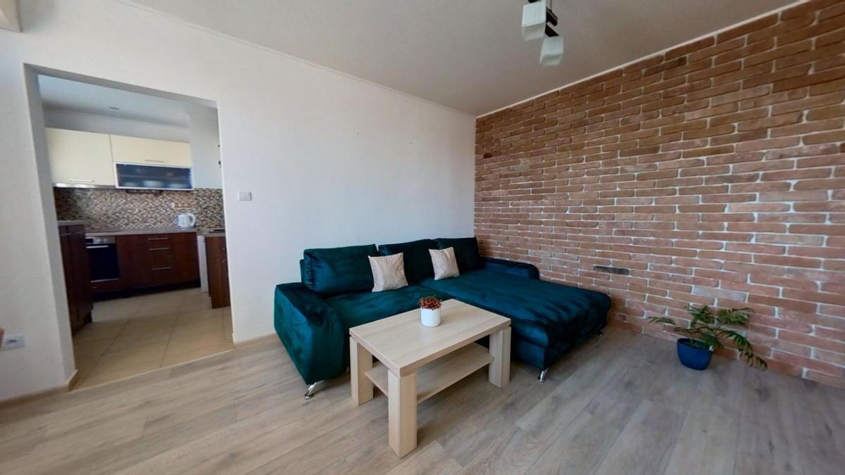 Na prenájom Klimatizovaný 2i byt s balkónom, Piešťanská ul. — foto 3