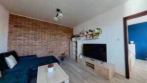 Na prenájom Klimatizovaný 2i byt s balkónom, Piešťanská ul. — foto 2