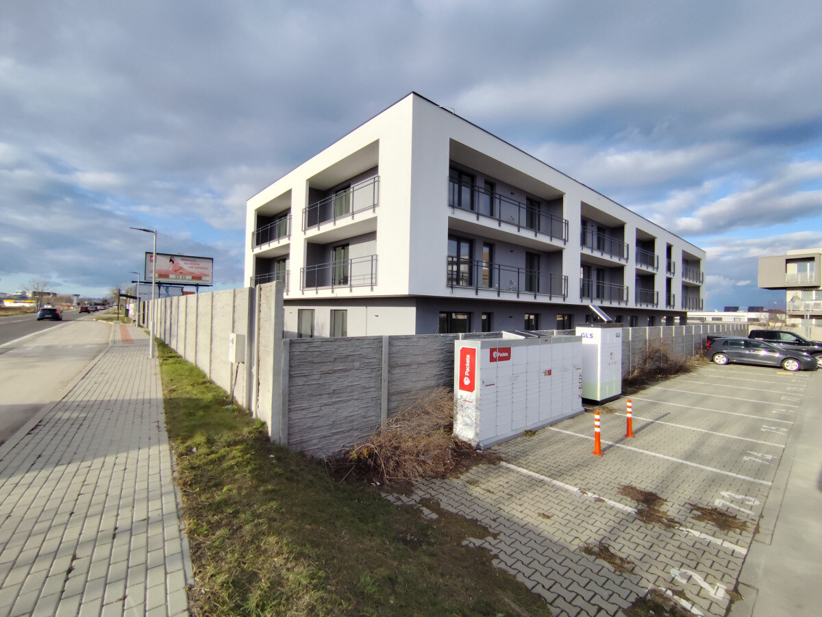 Klimatizovaný 3i byt v novostavbe z r. 2026, terasa 24 m2, 1 x parkovanie — foto 4