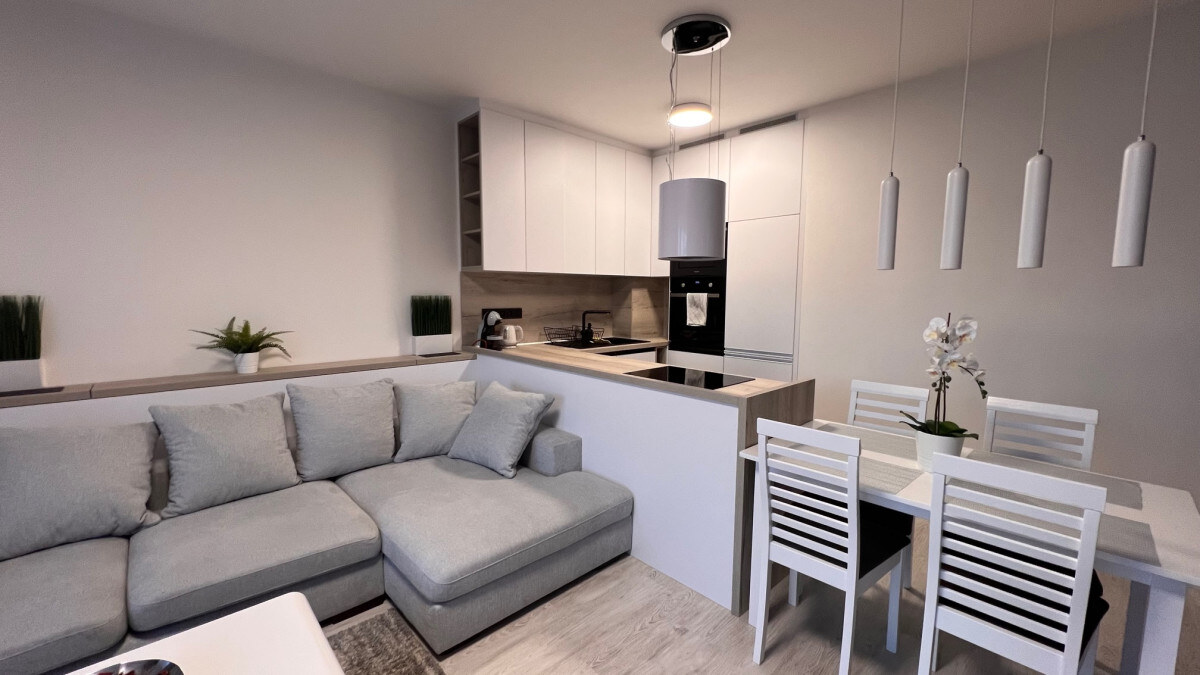 Klimatizovaný 2i byt s balkónom a s výhľadom na hrad, novostavba 2020 — foto 7