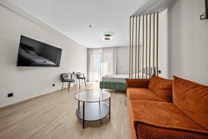 METROPOLIS- Klimatizovaný 1i byt s balkónom, parkovacie miesto — foto 5
