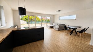 Moderný 5-izbový rodinný dom so záhradou a terasou, Orechová Potôň — foto 9