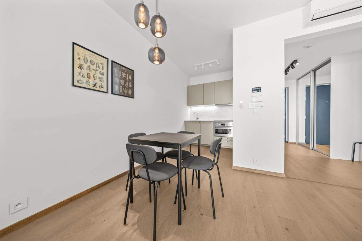Klimatizovaný 2 izbový byt s terasou v Eurovea Tower, 1x parkovanie — foto 16