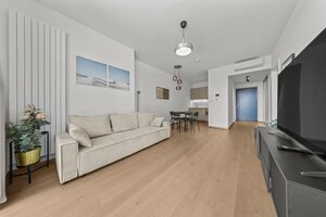 Klimatizovaný 2 izbový byt s terasou v Eurovea Tower, 1x parkovanie — foto 13