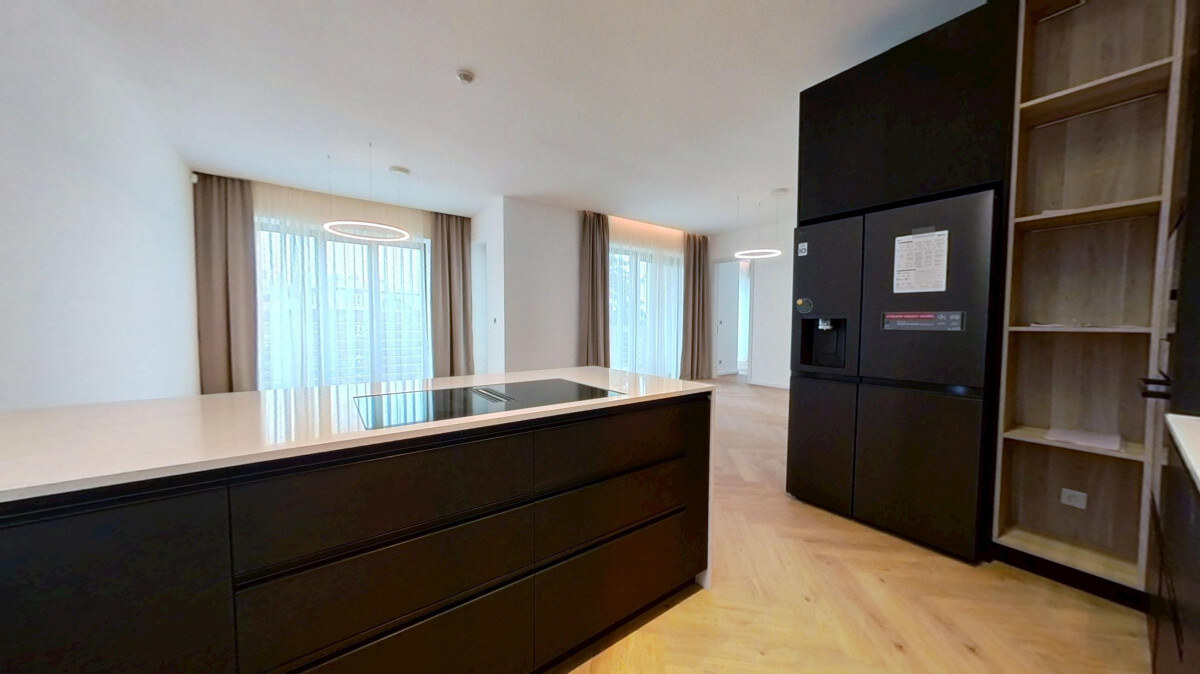 Nadštandardný klimatizovaný 5i byt 160 m2 + záhrada 100 m2, Holubyho ul. — foto 2