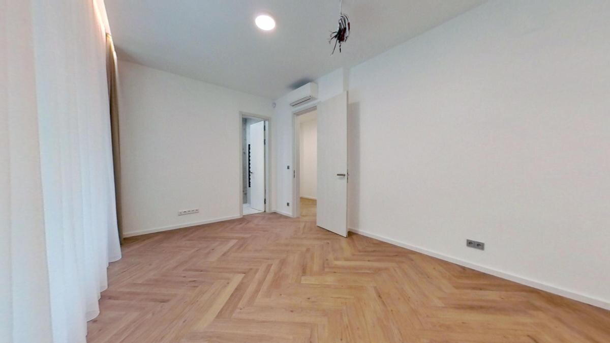 Nadštandardný klimatizovaný 5i byt 160 m2 + záhrada 100 m2, Holubyho ul. — foto 31