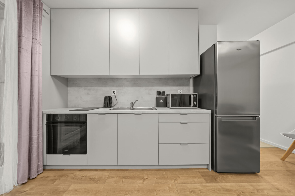 Klimatizovaný 1i byt s balkónom, novostavba 2022, predzáhradka, parkovacie miesto — foto 7