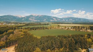 Ponuka na predaj stavebného pozemku 930m2 v obci Jamník s výhľadom na Vysoké a Nízke Tatry — foto 11