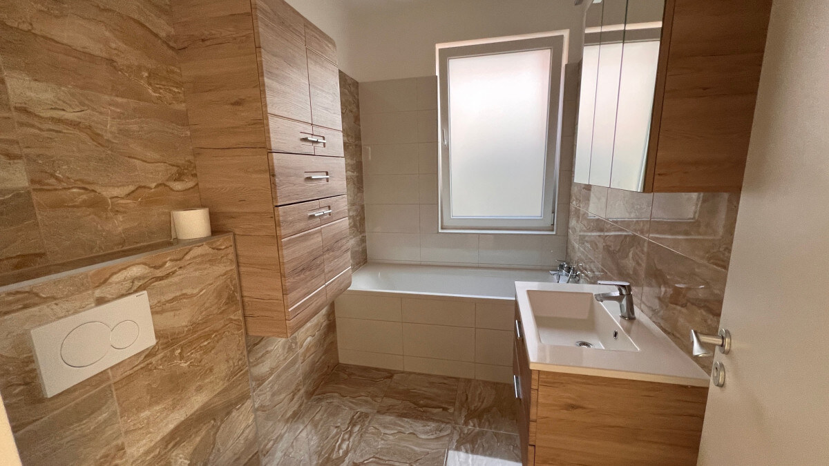 Zariadený 2i byt so záhradou 198m2, novostavba 2016, 1x parkovanie — foto 10