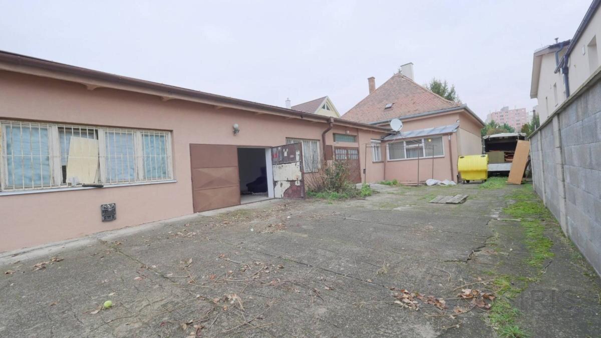 Stavebný pozemok 2319 m2, 2x Rodinný dom, 2x skladový priestor, Nákovná ul. — foto 17