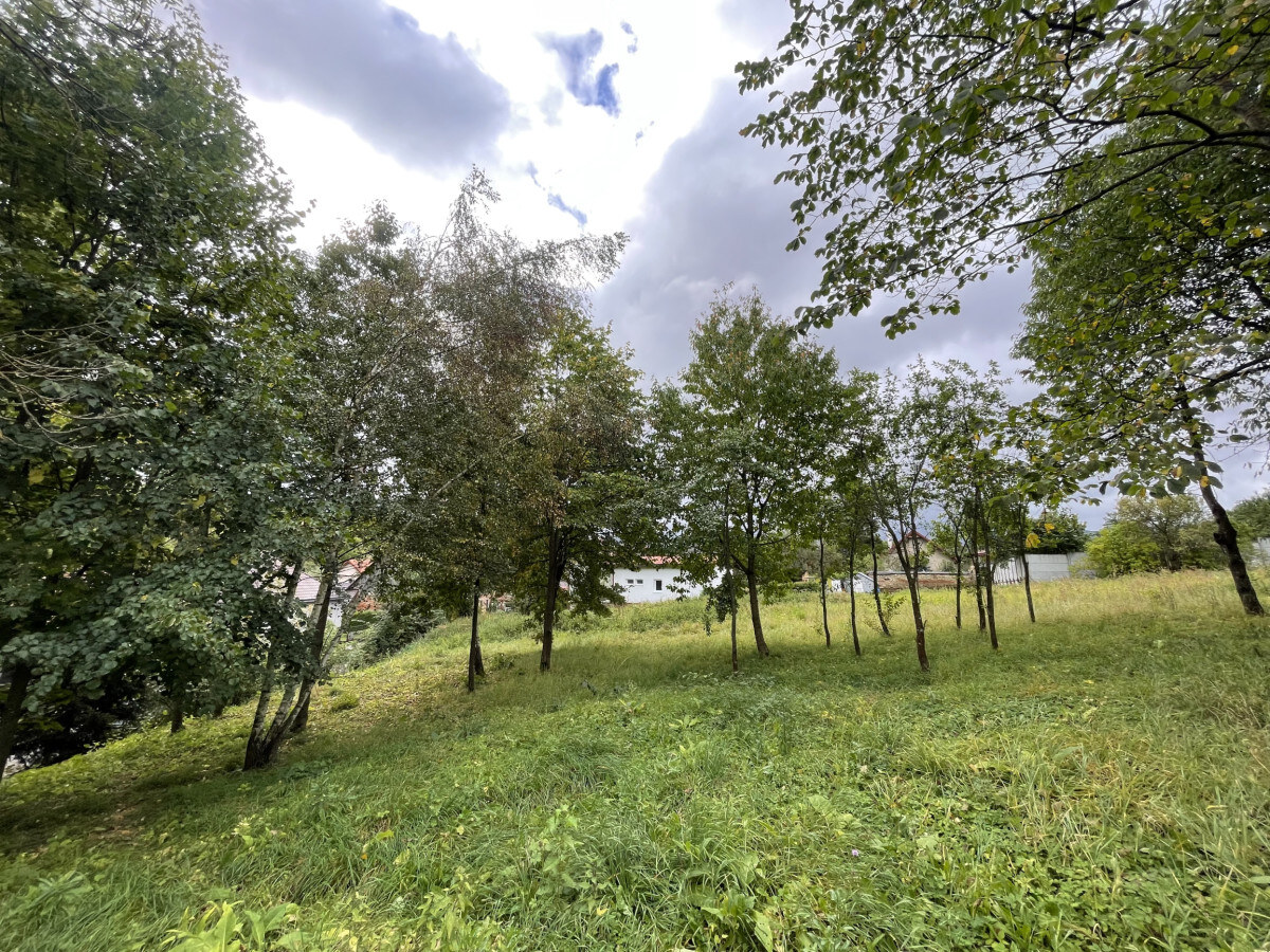 Pozemok na predaj v obci Jamník – 1 300 m²