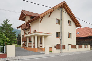Lukratívny apartmánový dom s rozlohou pozemku 1684 m2 — foto 1