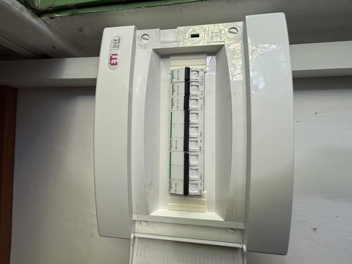 Veľká slnečná záhrada 650 m² – chatka, elektrina a vlastná studňa – Žabí Majer — foto 11