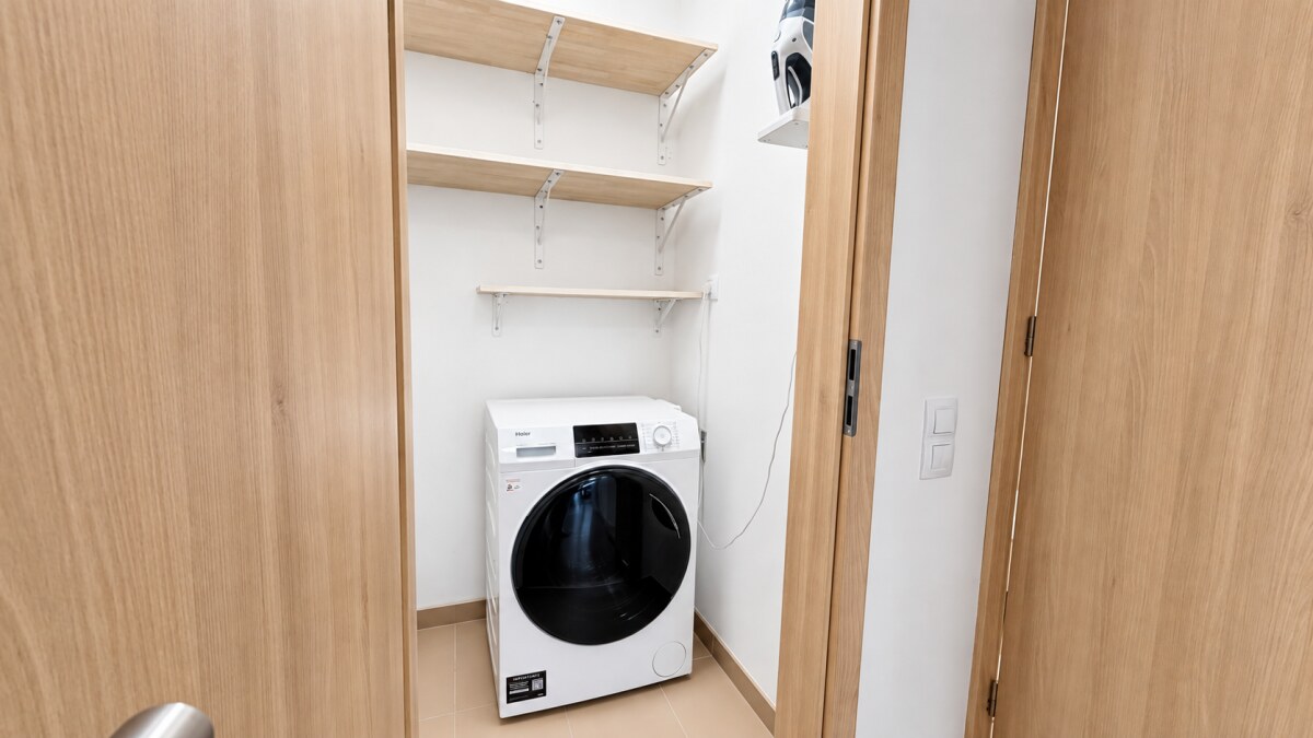 Moderný, klimatizovaný 3-izbový byt s loggiou v projekte Bory — foto 18