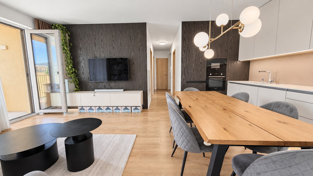 Moderný, klimatizovaný 3-izbový byt s loggiou v projekte Bory — foto 2