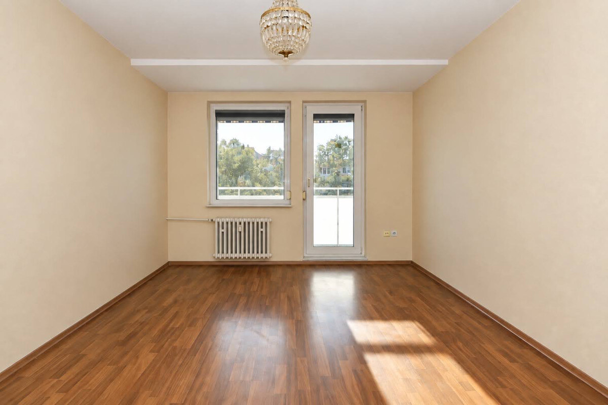 Veľkorysý svetlý 2-izbový byt s balkónom v Ružinove – Čmelíkova